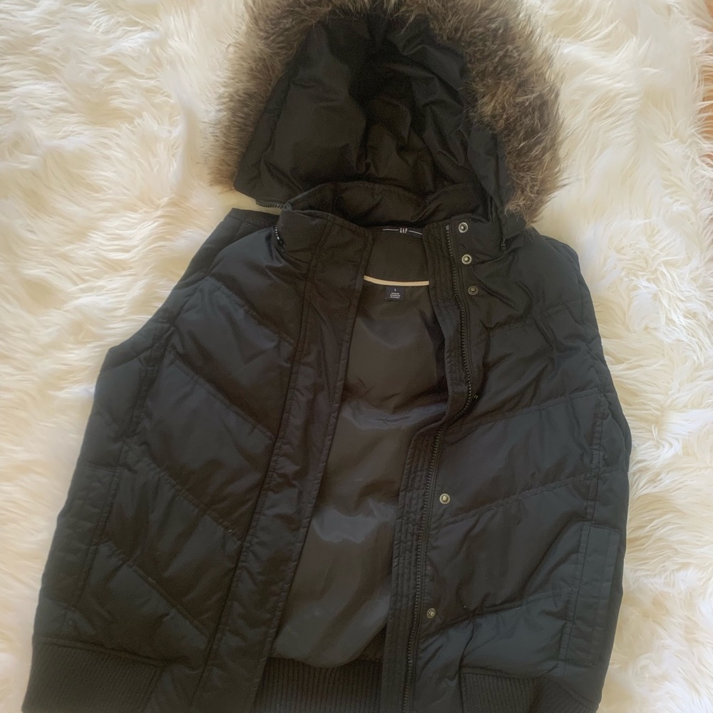 Sleeveless Puffer Jacket